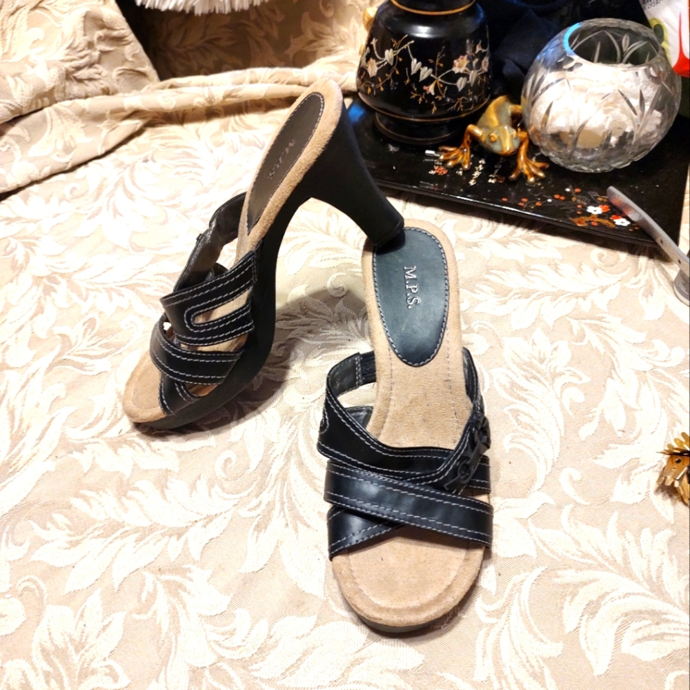 🖤(Reduced) Adorable Vtg Deadstock Black & Tan Strappy Slide Buckle Heels - 7.5M - Picture 4 of 16